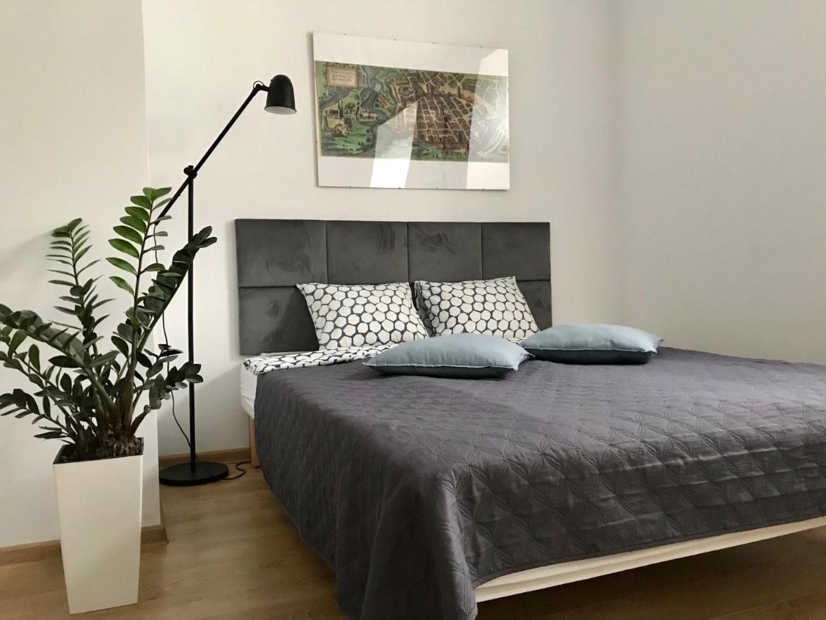 Poznan Rents - Apartamenty Stare Miasto Parking Gratis Ngoại thất bức ảnh